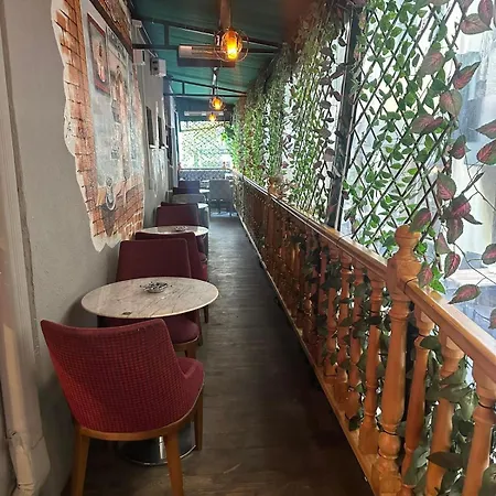 Sultan Hotel-restaurant-bistro Hotell 3*