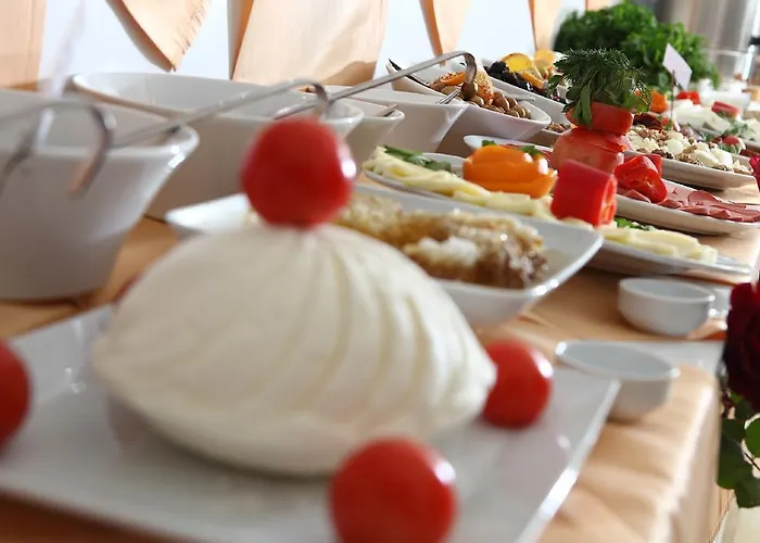 Sultan Hotel-restaurant-bistro Hotel 3*